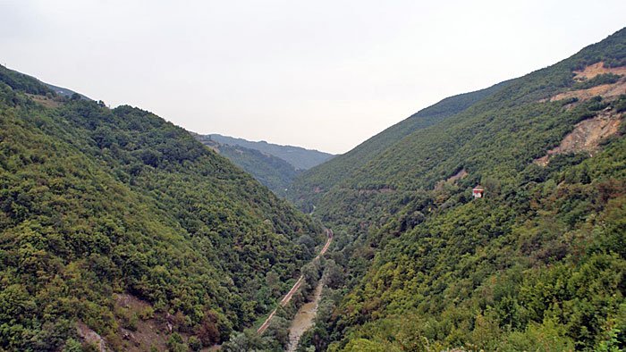 The Gorge of Kaçanik in Kosovo (Photo: Ismail Gagica).