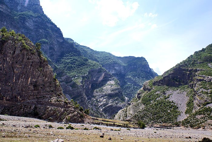 The gorge of Kelmendi (Photo: Ismail Gagica, August 2011).