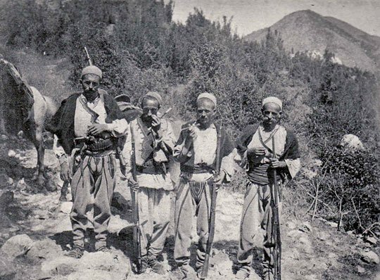 Tribesmen from Mirdita (Photo: Alexandre Degrand, 1901 )