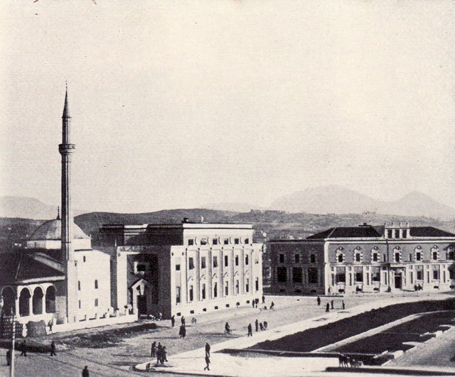 Government buildings in Tirana (Photo: Richard Busch-Zantner,1939)